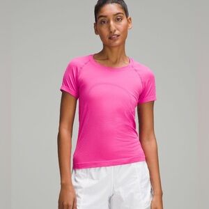Lululemon Race Length Short Sleeve Swiftly Tech , Sonic Pink, XL
